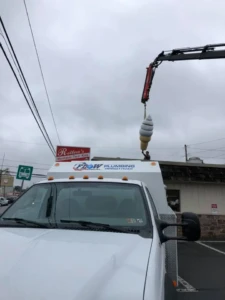 60477773_598397113972374_2019029027376857088_n-1920w